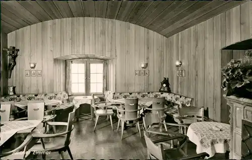 Nideggen (Eifel) Burggaststätte Burg Gaststätte Gastraum Innenansicht 1959