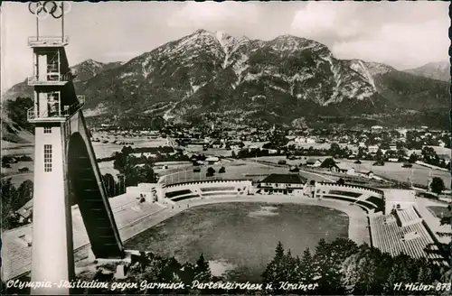 Garmisch-Partenkirchen Panorama mit Olympia Skistation und Sprungschanze 1955