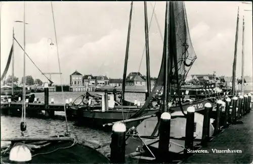 Staveren Stavoren Schiffe/Schifffahrt - Häfen Staveren Vissershaven Niederlande 1966