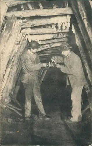 CPA .Frankreich AU PAYS NOIR Bergbau Tagebau Frankreich 1920