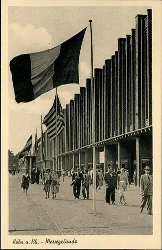 Deutz-Köln Düx Messe Personen auf dem Messegelände, Flaggen Fahnen 1950