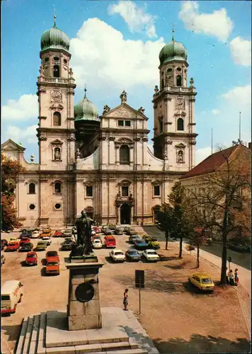 Ansichtskarte Passau Dom St. Stephan Autos Parkplatz Denkmal 1980