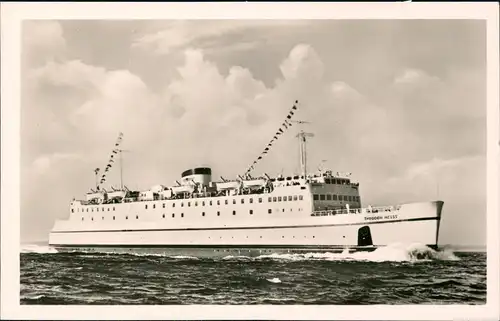 Ansichtskarte  HOCHSEE-FÄHRSCHIFF THEODOR HEUSS 1961  mit passendem Werbestempel