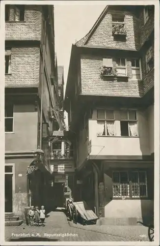 Frankfurt am Main Rapunzelgässchen Kinder vor Äpfelwein Ausschank 1934