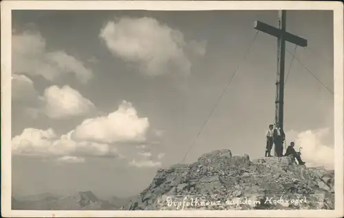 Ansichtskarte Stanzach Bergsteiger am Gipfelkreuz Hochvogel 1923