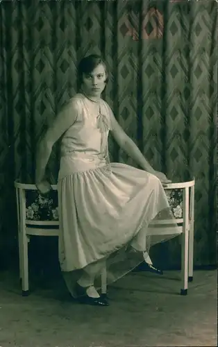 Ansichtskarte  Menschen / Soziales Leben - schöne Frau Atelierfoto 1934