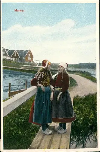 Postkaart Marken-Waterland Insel Marken - Mädchen an der Stadt 1925