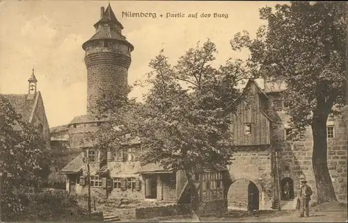 Ansichtskarte Nürnberg Partie auf der Burg 1919  gel. Rollstempel Feldpost