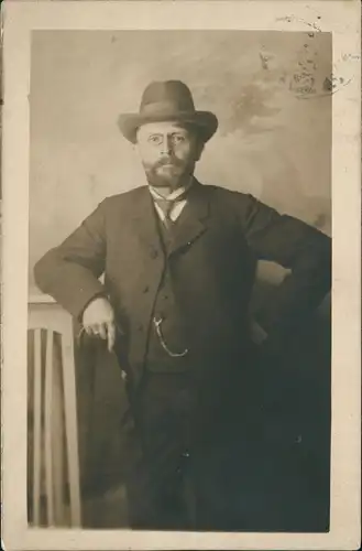 Ansichtskarte Soziales Leben - Mann in feiner Kleidung 1911 gel Stempel Dresden