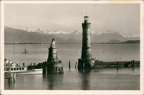 Ansichtskarte Lindau (Bodensee) Hafeneinfahrt - Dampfer 1956