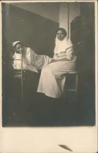 Soziales Leben - Frauen Krankenschwestern auf dem Zimmer 1912 Privatfoto
