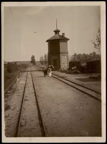 .Russland Rußland Россия Mann und Frau Haltepunkt Eisenbahn 1908 Privatfoto Foto
