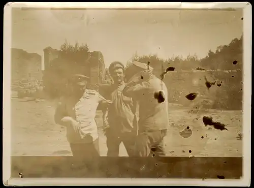 .Russland Rußland Россия Soldtane vor Ruinen 1905 Privatfoto Foto