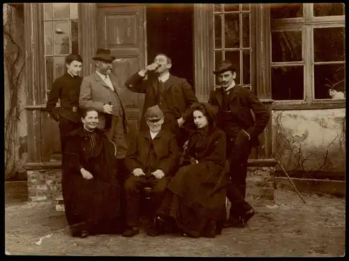 Soziales Leben - Frauen und Männer schöne Kleidung 1906 Privatfoto Foto