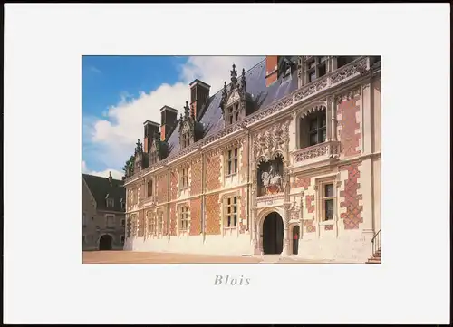 Blois L'entrée du château: L'aile Louis XII, Schloss Castle 2000