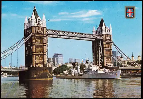 Postcard London Tower Bridge (passierendes Marine-Schiff) 1980