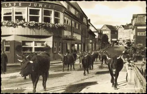 Ansichtskarte Braunlage Cafe Junker, Straße - Die Damenkapelle 1961