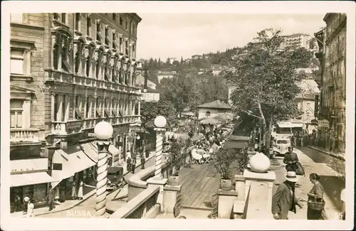 Cartoline Susa Straße mit Oldtimern und Terrassen 1933