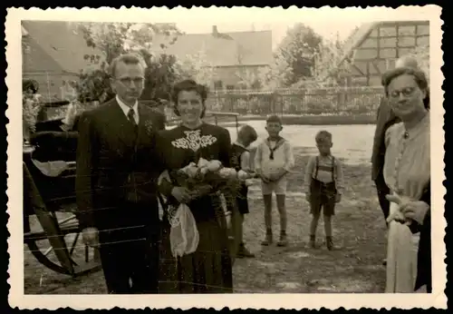Menschen / Soziales Leben - Familienfoto Kinder Frau 1934 Privatfoto Foto