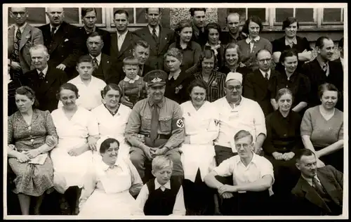 Menschen / Soziales Leben Gruppenbild Krankenschwester Propaganda 1940 Privatfoto Foto