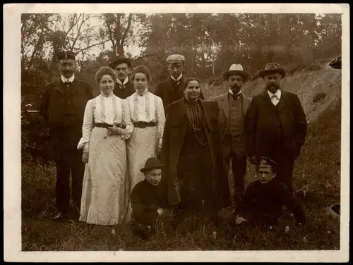 Menschen / Soziales Leben - Frauen Männer Uniform 1911 Privatfoto Foto