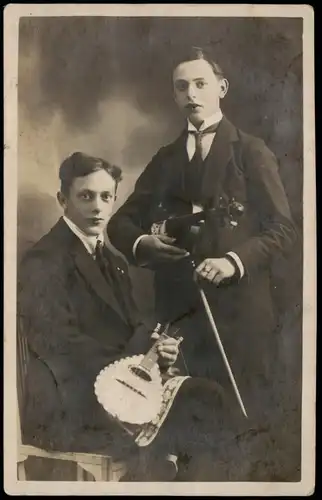 Ansichtskarte  Menschen/Soziales Leben - Jungen mit Instrumenten Geige 1914