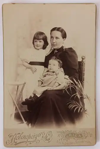 Riga Rīga Ри́га Frau Kinder CDV Hardcover Atelierfoto 1899 CdV