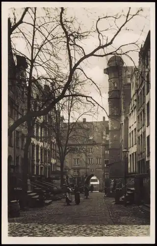 Postcard Danzig Gdańsk/Gduńsk Frauengasse mit Sternwarte Fotokarte 1930