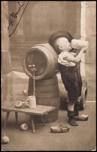 Ansichtskarte  Junge vor Bierfass mit Bierseidel 1908