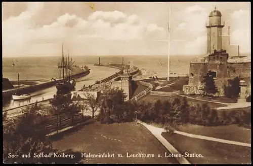 Kolberg Kołobrzeg Hafeneinfahrt m. Leuchtturm u. Lotsen-Station. 1928