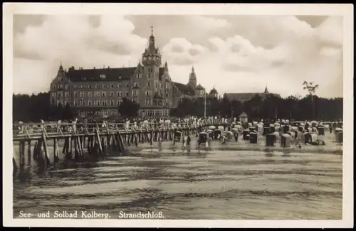 Postcard Kolberg Kołobrzeg Kurhaus Strandschloß, Pommern 1930