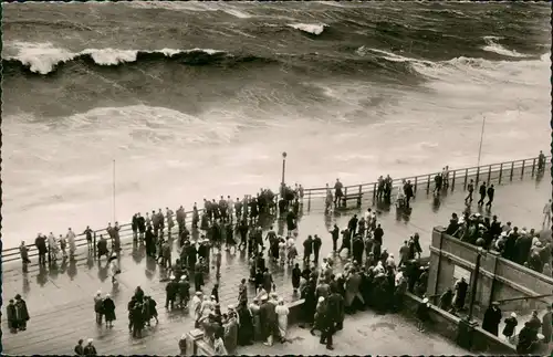 Ansichtskarte Westerland-Sylt Hochflut, Promenade 1962