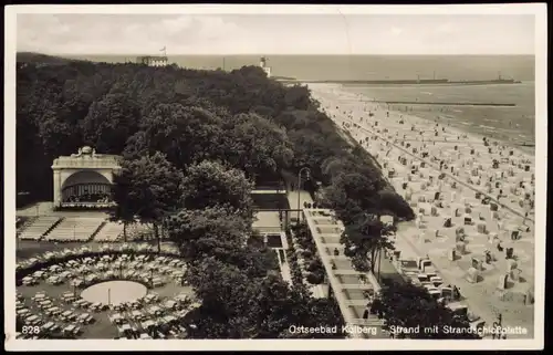 Kolberg Kołobrzeg Strand mit Strandschloßplatte - Foto AK 1936/1940