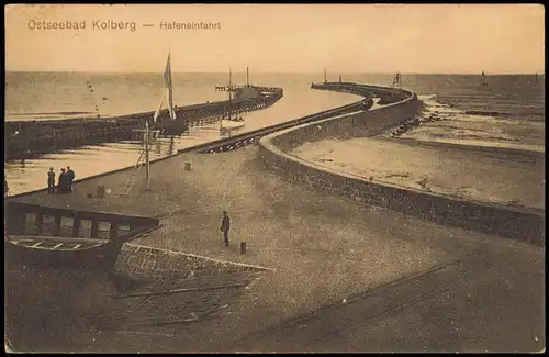 Postcard Kolberg Kołobrzeg Hafeneinfahrt 1915