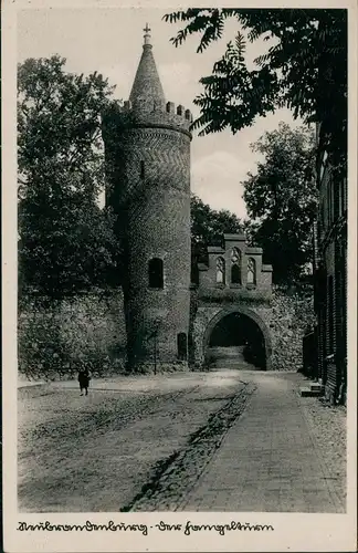 Ansichtskarte Neubrandenburg Fangelturm, Straße 1939