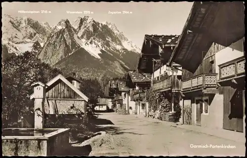 Garmisch-Partenkirchen Frühlingstraße mit Waxenstein und Zugspitze 1958