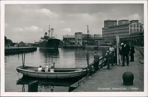 Postcard Stolpmünde Ustka Hafen, Lagerhäuser, Dampfer - Pommern 1939