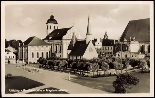 Ansichtskarte Altötting Ortsansicht, Gnadenkapelle u. Magdalenakirche 1955