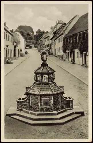 Kohren-Sahlis Stadtteilansicht Strassen Partie am Töpferbrunnen 1940