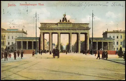 Ansichtskarte Mitte-Berlin Brandenburger Tor, belebt 1905