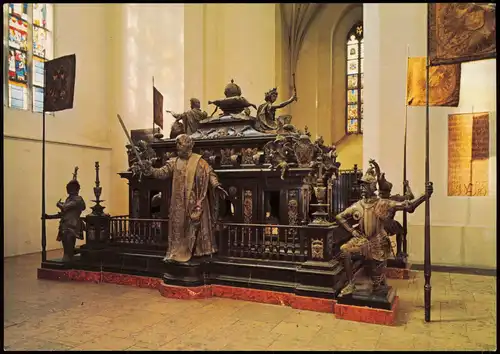 München Dom Cathedral Duomo Grabdenkmal Kaiser Ludwig des Bayern 1980