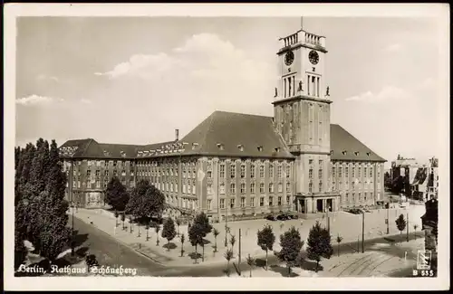 Ansichtskarte Schöneberg-Berlin Partie am Rathaus 1953