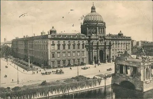 Ansichtskarte Berlin Königliches Schloss 1915   1. Weltkrieg Feldpost