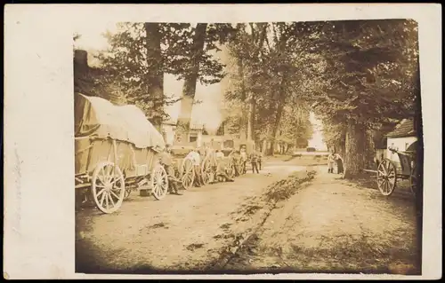 Foto  WK1 Straßenpartie Wagenkolonne 1915 Privatfoto