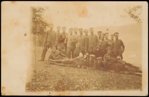 Foto  Soldatengruppe in Ostgalizien Militaria WK1 1917 Privatfoto