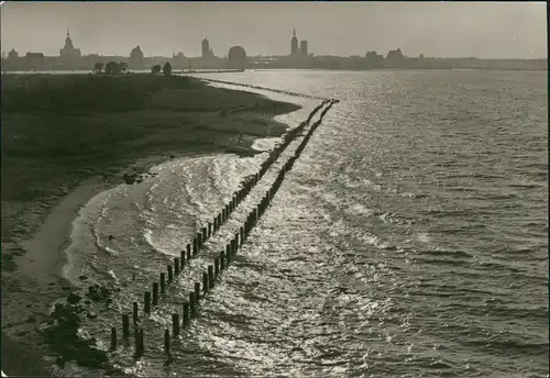 Foto Ansichtskarte  Stralsund Blick vom Dänholm auf die Stadt 1972