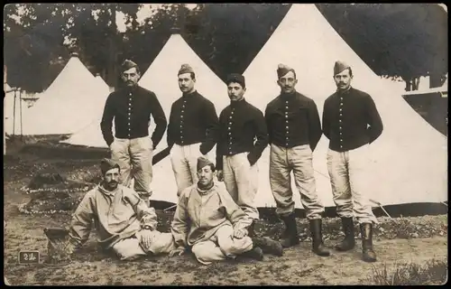 Ansichtskarte  Militaria WK1 Soldaten vor Zelten France Frankreich 1917