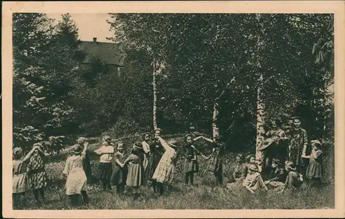 Neustadt an der Waldnaab Kinderheim Wöllershof Mädchen tanzen Reigen Stöger's Gravüre AK 1920