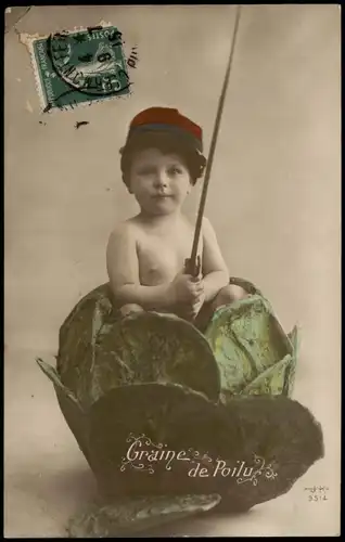 .Frankreich Patriotika France kleiner Junge als Soldat im Kohlkopf 1915