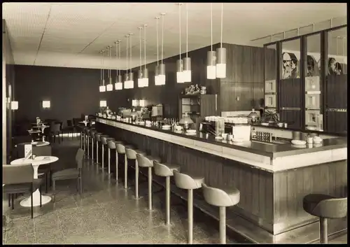 Mitte-Berlin Interhotel Stadt Berlin Espresso Bar Innenansicht zur DDR-Zeit 1970